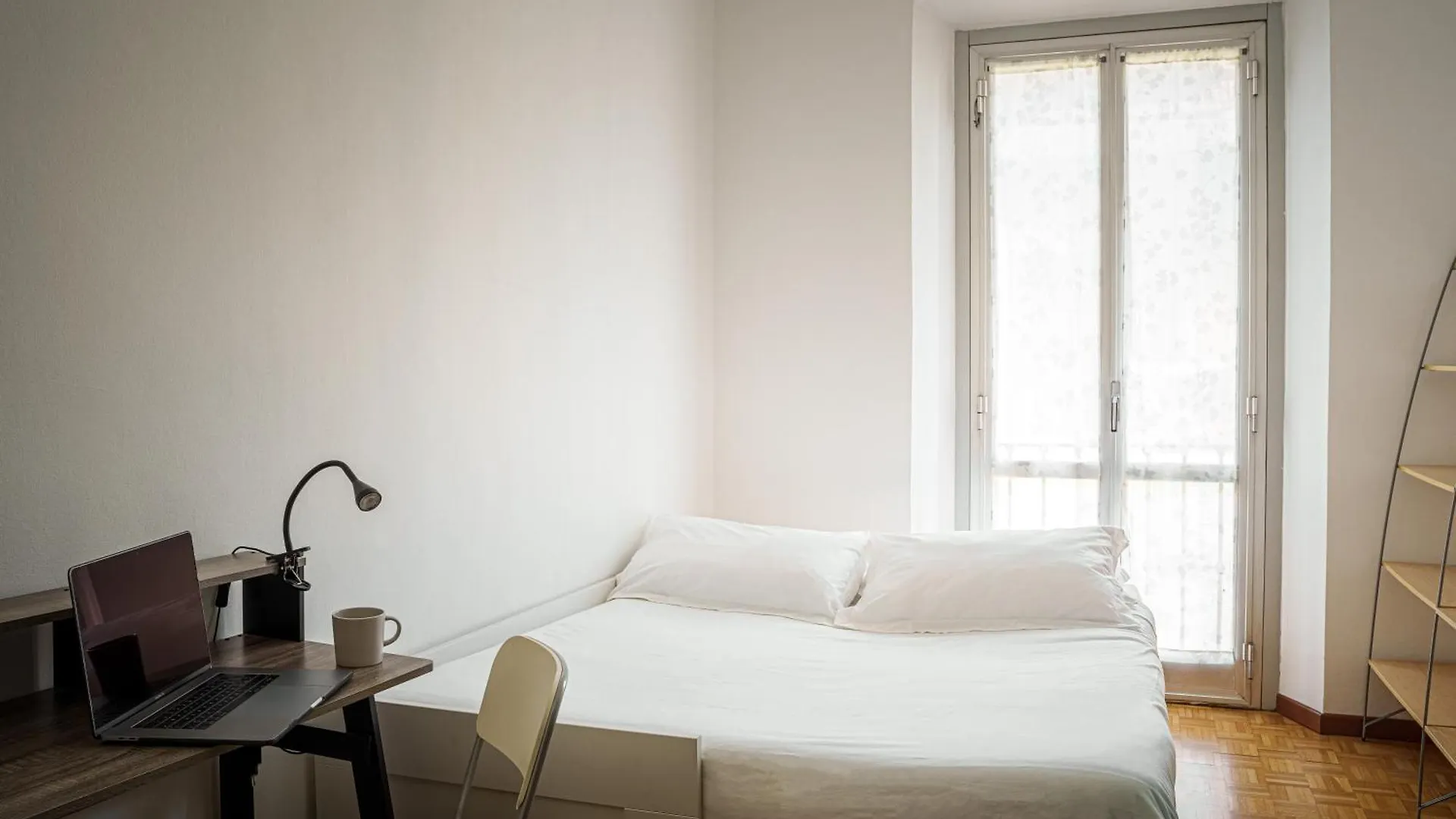 Accomodo Miq41 Quadrivano Centrale Milano Italien